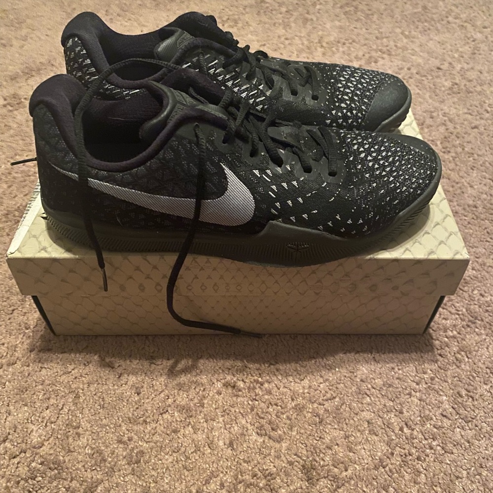 Nike Kobe mamba instinct black gray